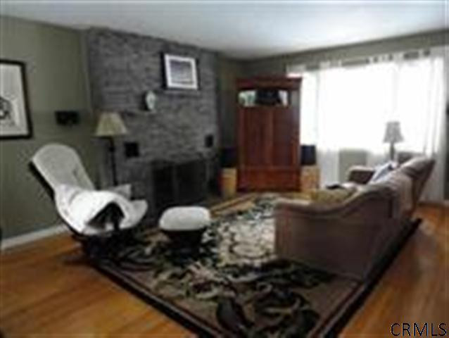 10 Clarkson Road Bethlehem, NY 12054 - Photo 4 of 15 Photo 4
