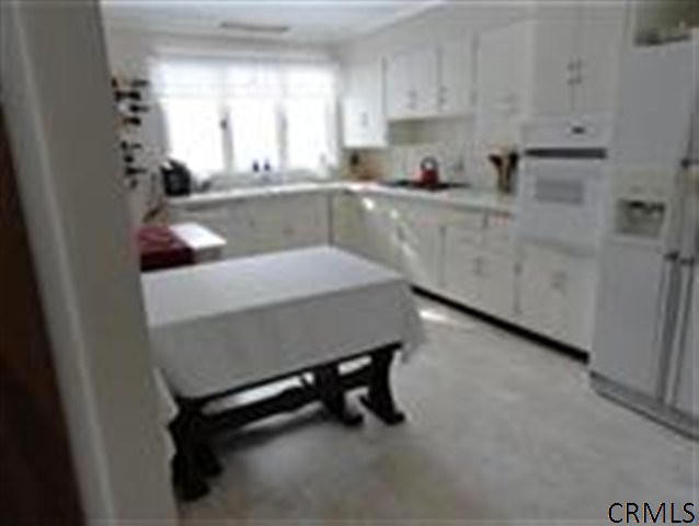 10 Clarkson Road Bethlehem, NY 12054 - Photo 5 of 15 Photo 5