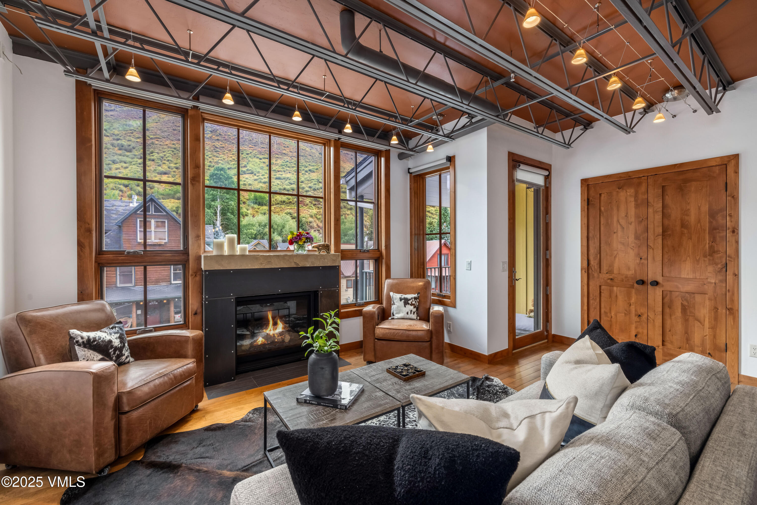 421 Main Street, Unit R2 Minturn, CO 81645 - Photo 5 of 29 HR. 421 Main St R2. 06