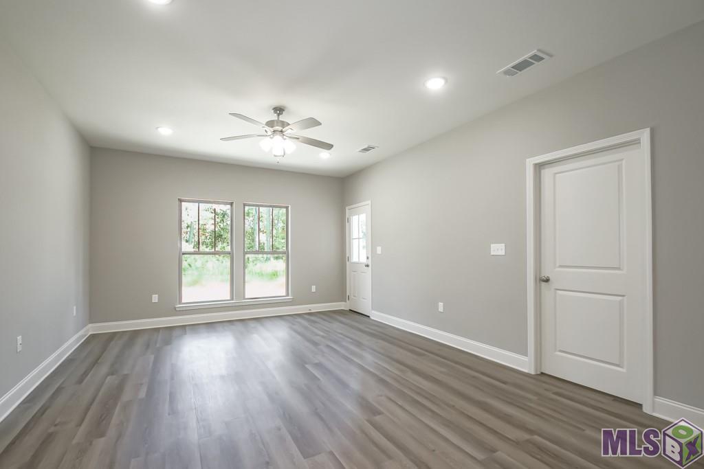 19997 Grantham Road, Unit B Livingston, LA 70754 - Photo 6 of 22 Gallery Image 6
