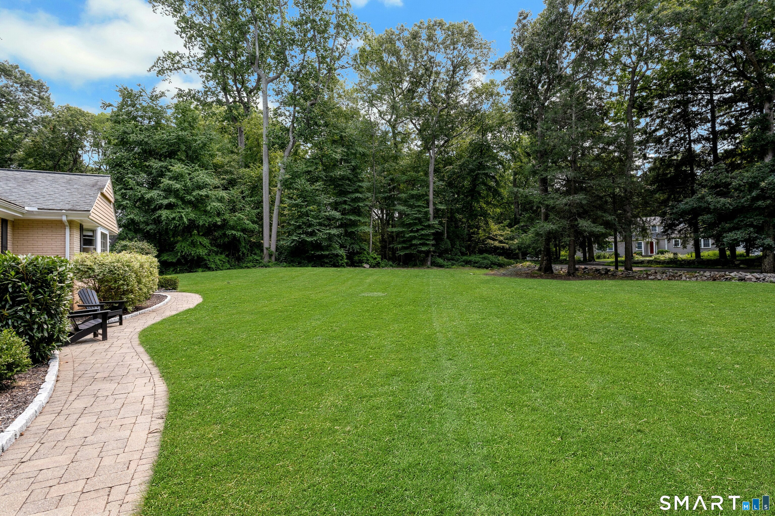 160 Eden Road Stamford, CT 06907 - Photo 26 of 27