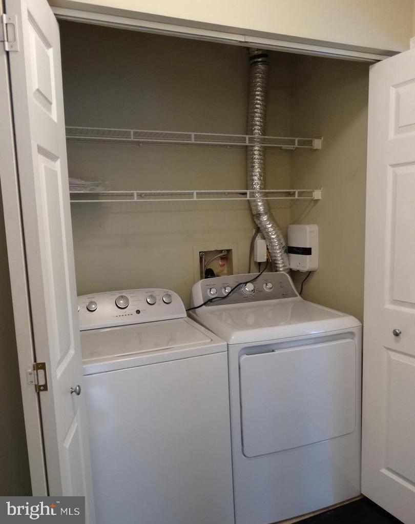 14807 Rydell Road, Unit B1 Centreville, VA 20121 - Photo 20 of 23 Laundry room