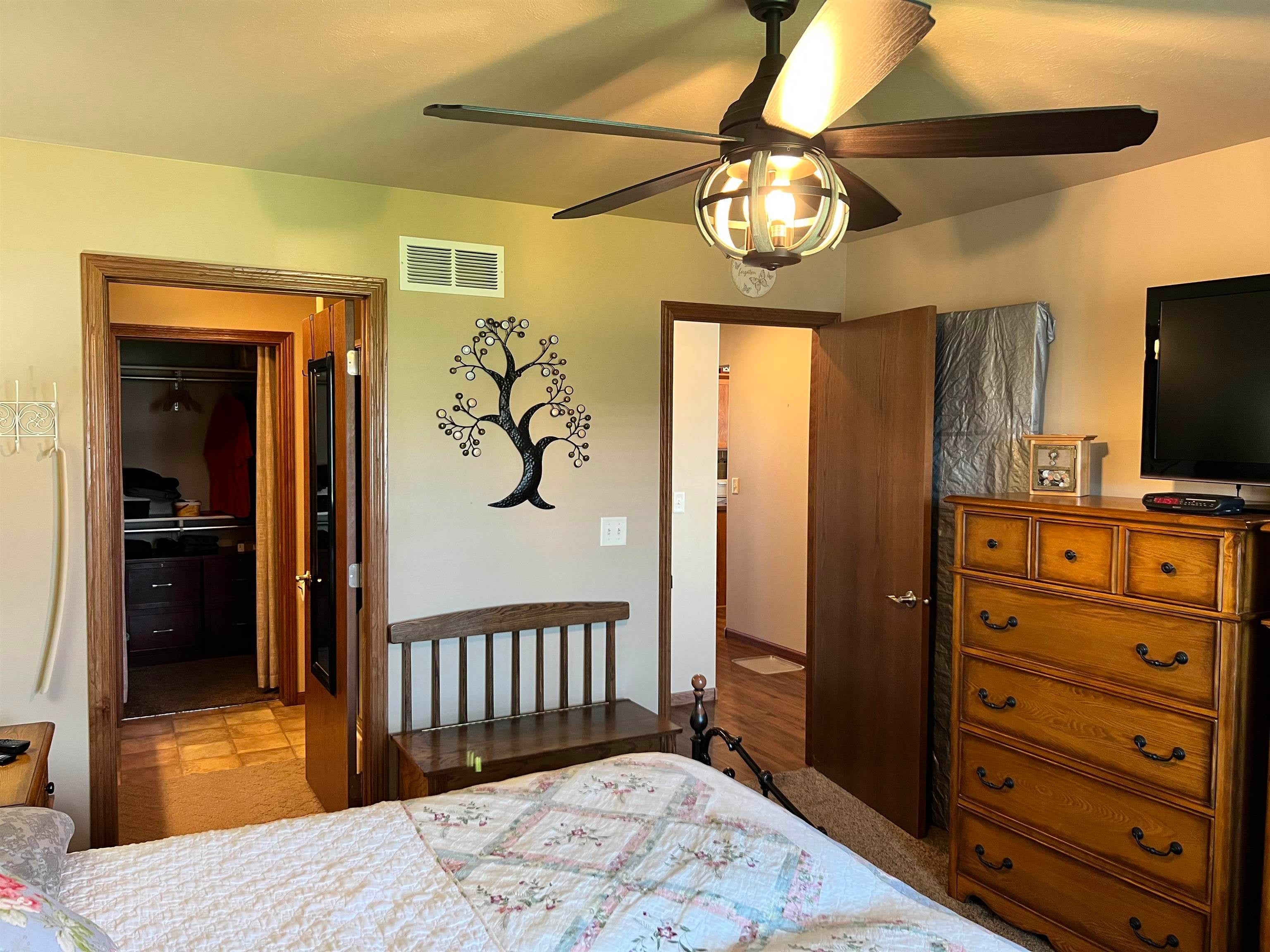 910 West Meadow Ridge Road Norfolk, NE 68701 - Photo 17 of 38 Gallery Image 17