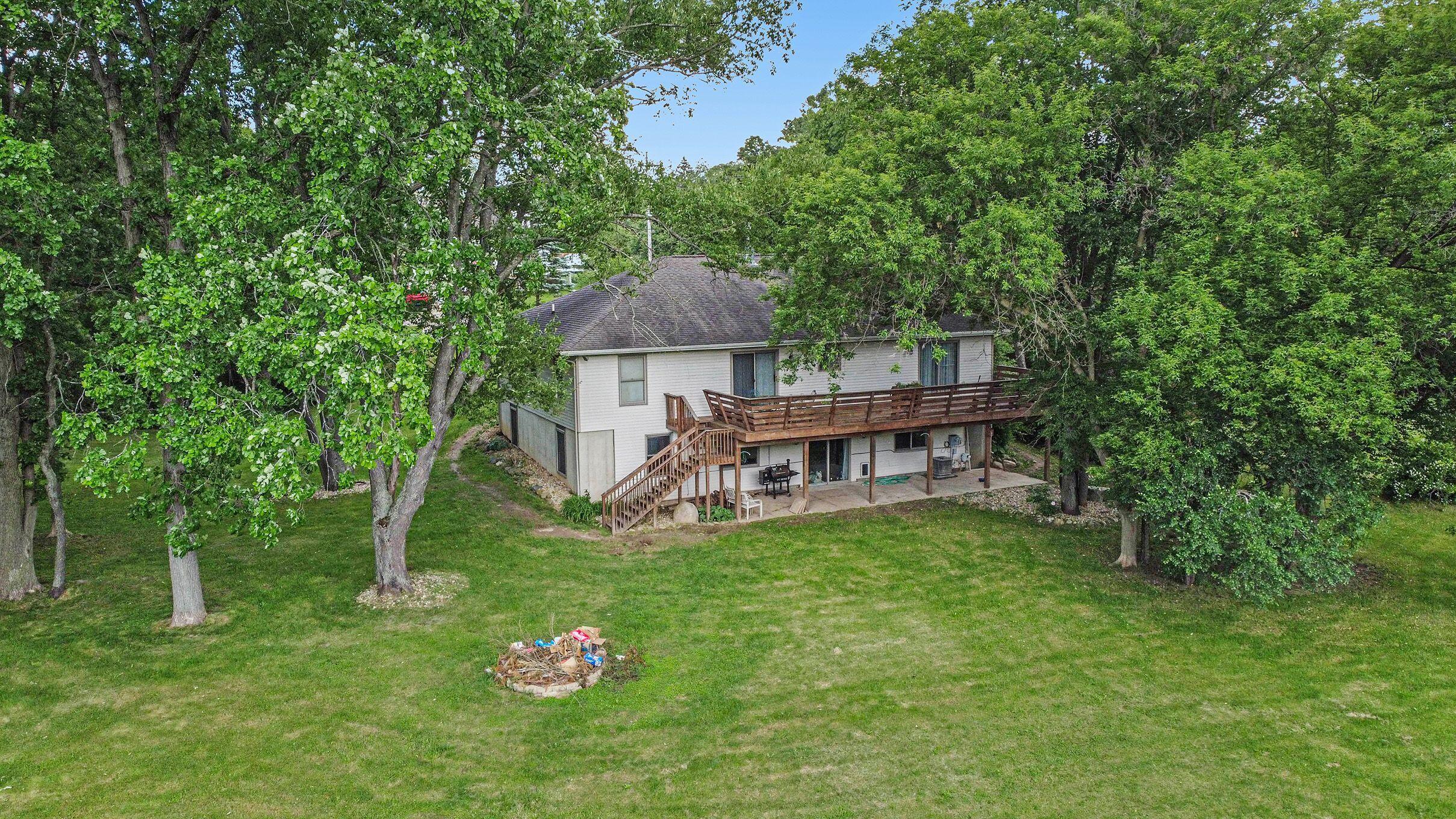 5144 Rimers Drive South Jackson, MI 49201 - Photo 2 of 40 chaz1
