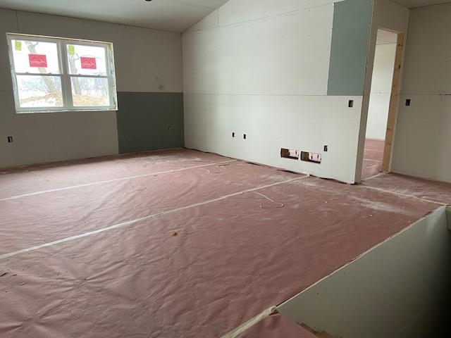 402 Roosevelt Street Baraboo, WI 53913 - Photo 3 of 9