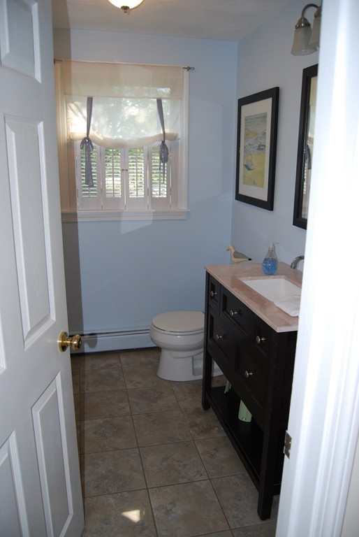 23 North Martin Road Amesbury, MA 01913 - Photo 8 of 16