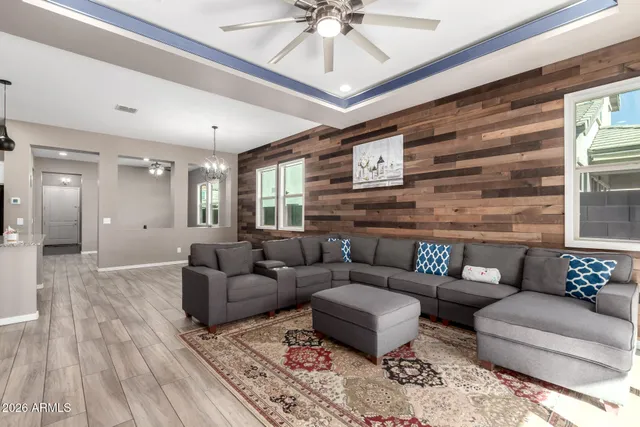 $649,500 | 3023 East Arabian Drive, Gilbert, AZ 85296