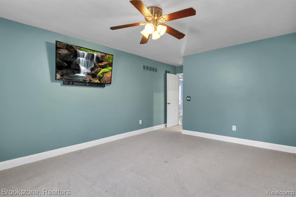 49159 Monte Road Chesterfield, MI 48047 - Photo 11 of 35