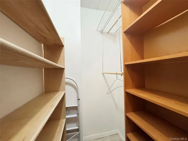 $2,300 | 777 North MacQuesten Parkway, Mount Vernon, NY 10552