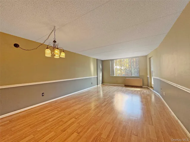 $2,300 | 777 North MacQuesten Parkway, Mount Vernon, NY 10552