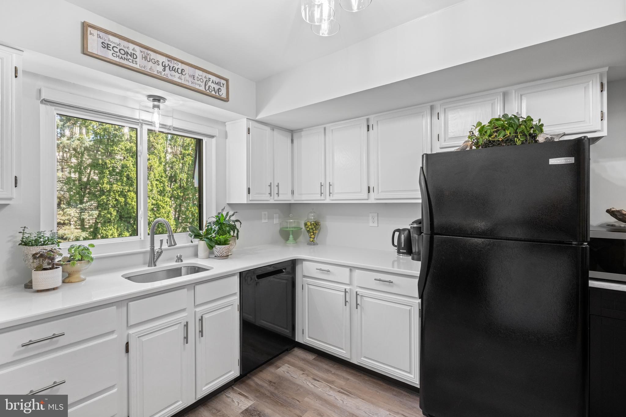 2809 Eagle Road, Unit 2809 West Chester, PA 19382 - Photo 5 of 24 Kitchen