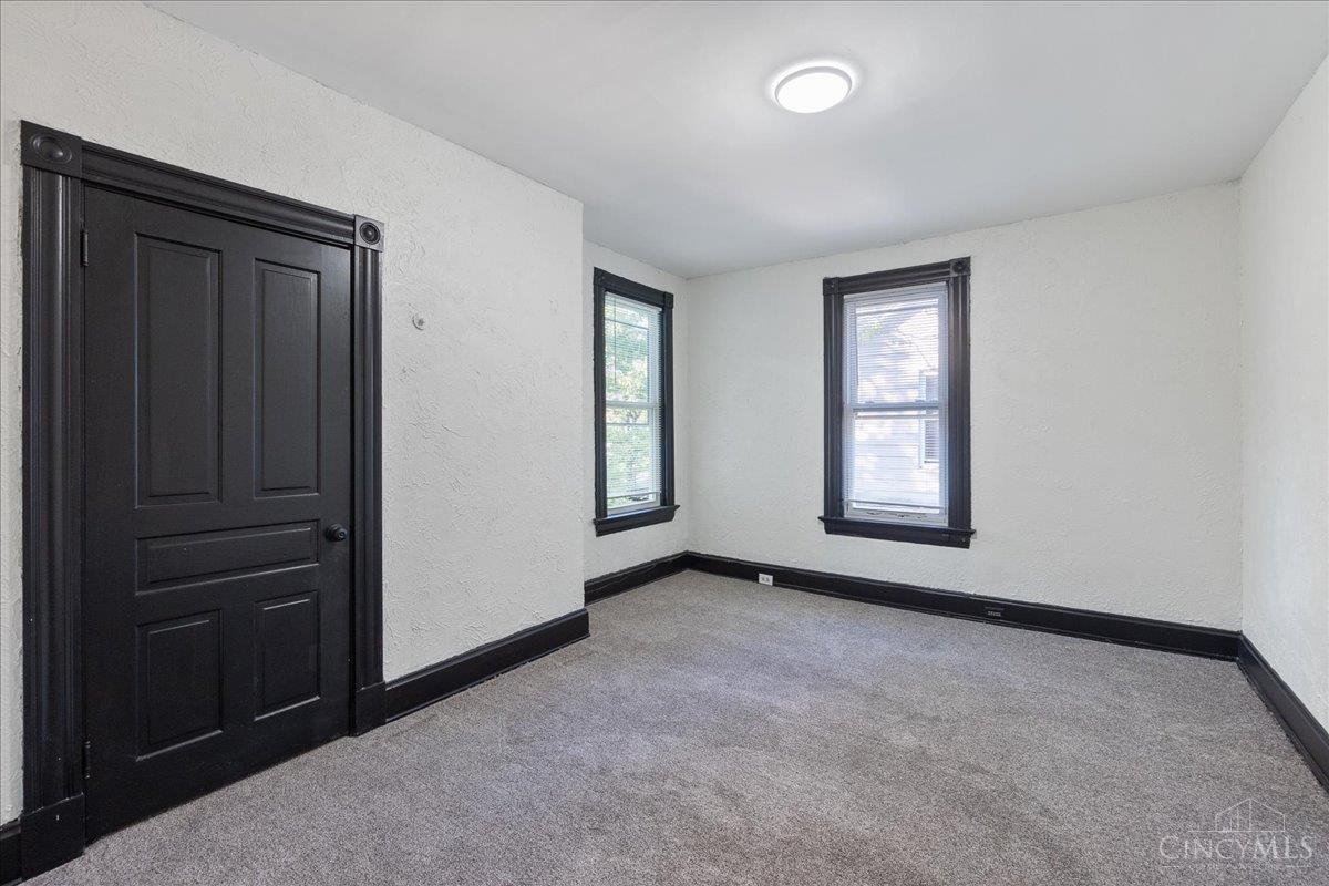 5213 Kenwood Road Cincinnati, OH 45227 - Photo 15 of 22