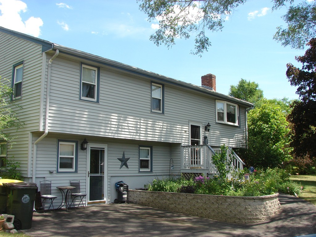 64 Temi Road Bellingham, MA 02019 - Photo 2 of 20 Gallery Image 2