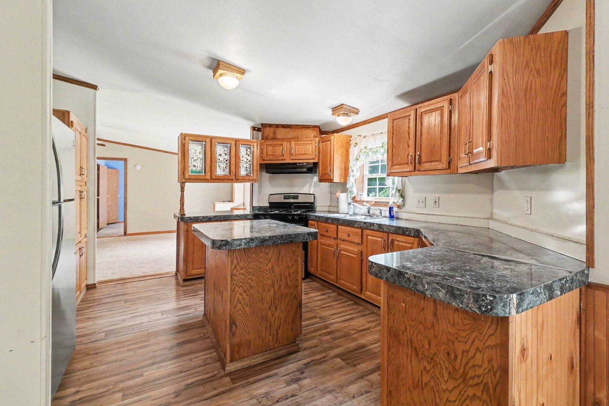 7963 East Barothy Road Branch, MI 49402 - Photo 6 of 20 Kitchen
