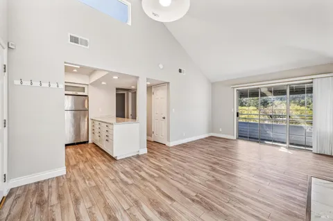 $675,000 | 4 Ash Avenue, Unit 11, Kentfield, CA 94904