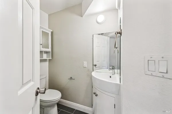 $675,000 | 4 Ash Avenue, Unit 11, Kentfield, CA 94904