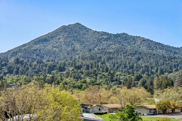 $675,000 | 4 Ash Avenue, Unit 11, Kentfield, CA 94904