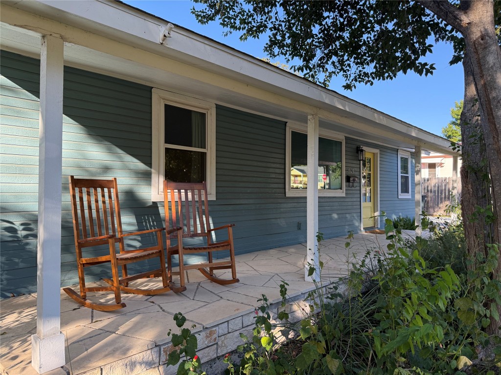 505 East 4th Street Georgetown, TX 78626 - Photo 17 of 18 front view of a house with chairs