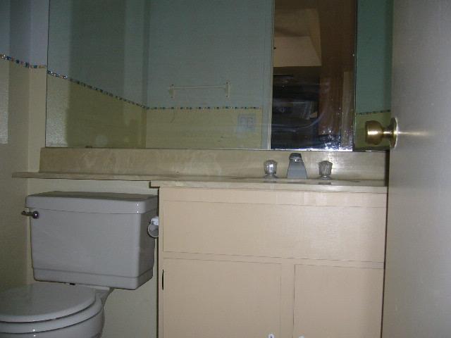 5318 West Redfield Road Glendale, AZ 85306 - Photo 6 of 8 BATHROOM