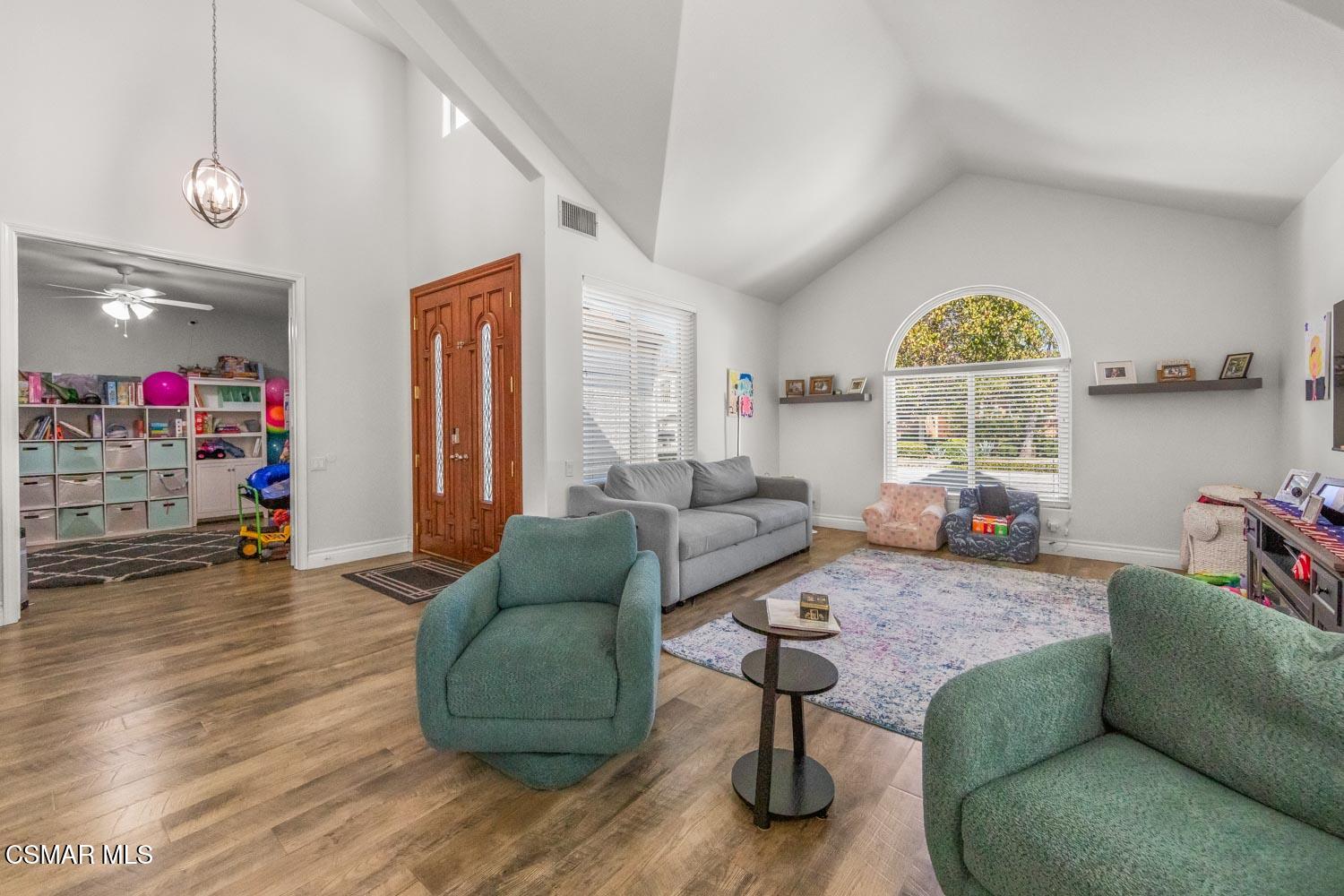 4177 Kingsview Road Moorpark, CA 93021 - Photo 4 of 28 4177 Kingsview-5