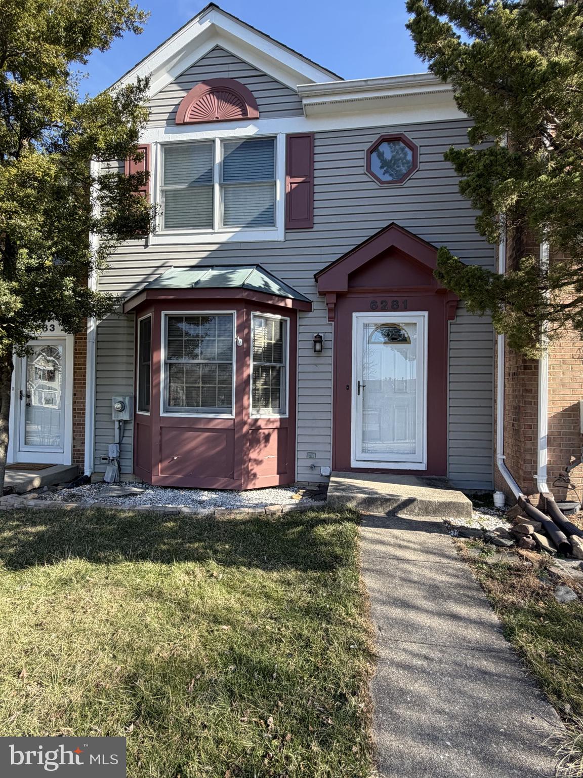 6281 North Steamboat Way New Market, MD 21774 - Photo 2 of 3 a front view of a house with a yard