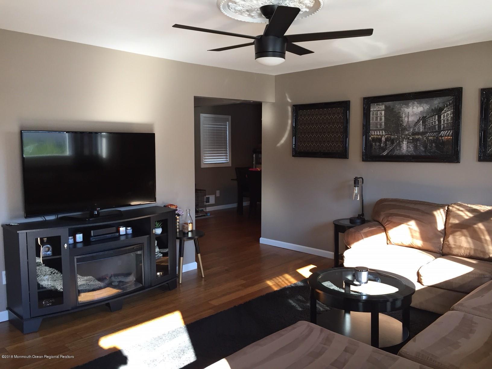 24 Mallard Road Bayville, NJ 08721 - Photo 4 of 26 4