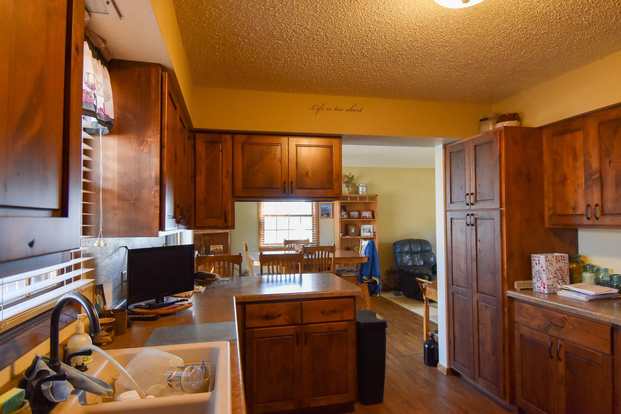 105 Valley View Road Karlstad, MN 56732 - Photo 10 of 36
