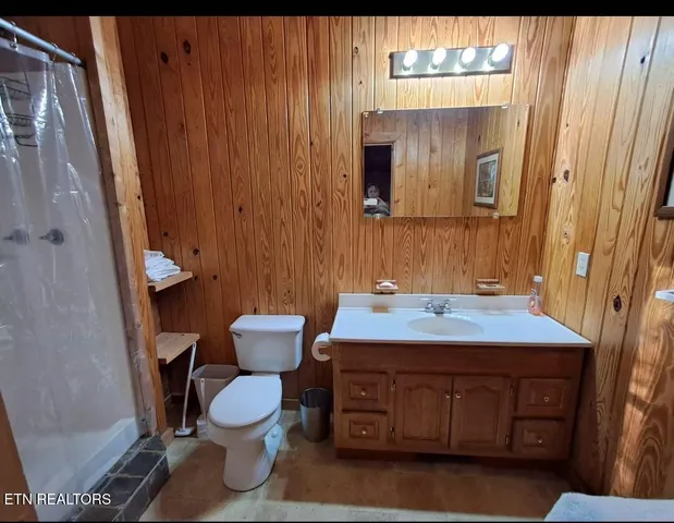 $450,000 | 2741-2743 Cosby Highway, Cosby, TN 37722