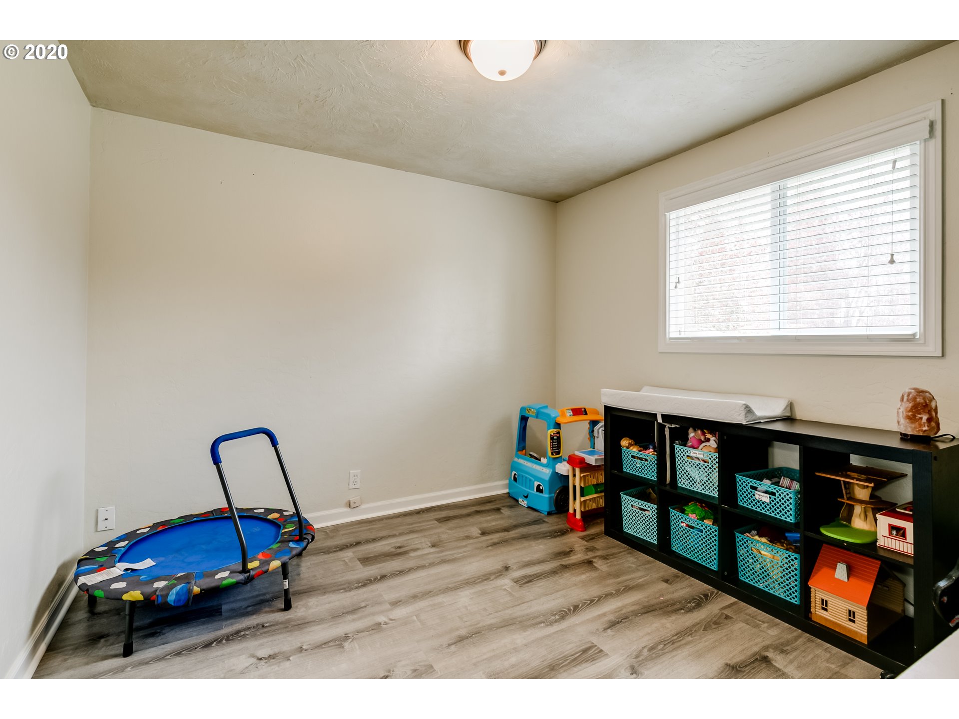 424 South 43rd Street Springfield, OR 97478 - Photo 19 of 32
