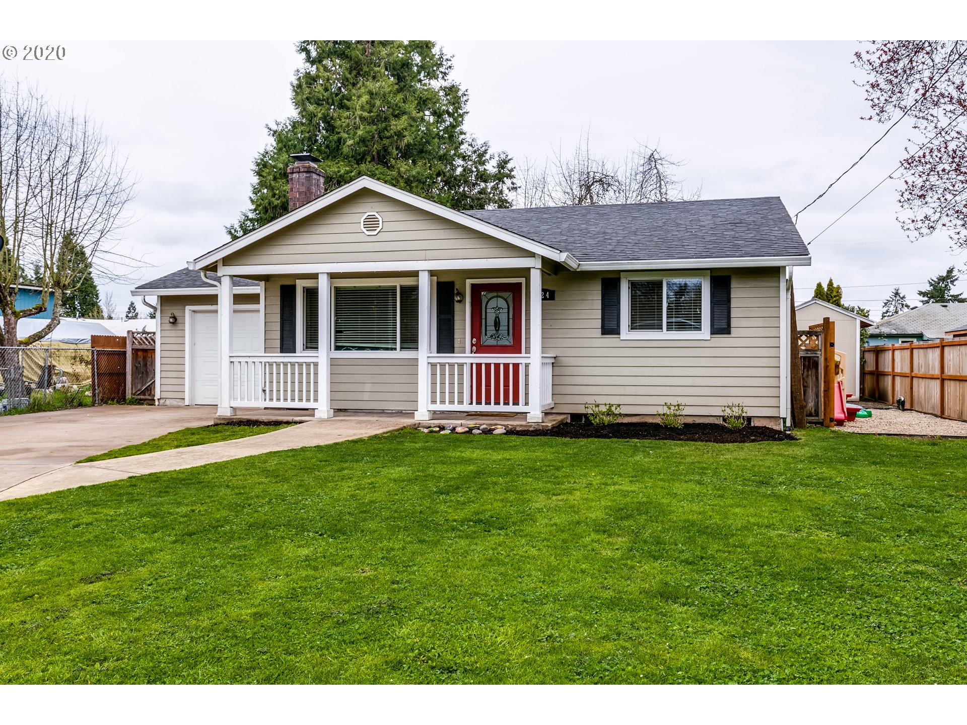 424 South 43rd Street Springfield, OR 97478 - Photo 4 of 32