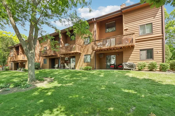 $399,900 | 6930 238th Avenue, Unit 6, Paddock Lake, WI 53168