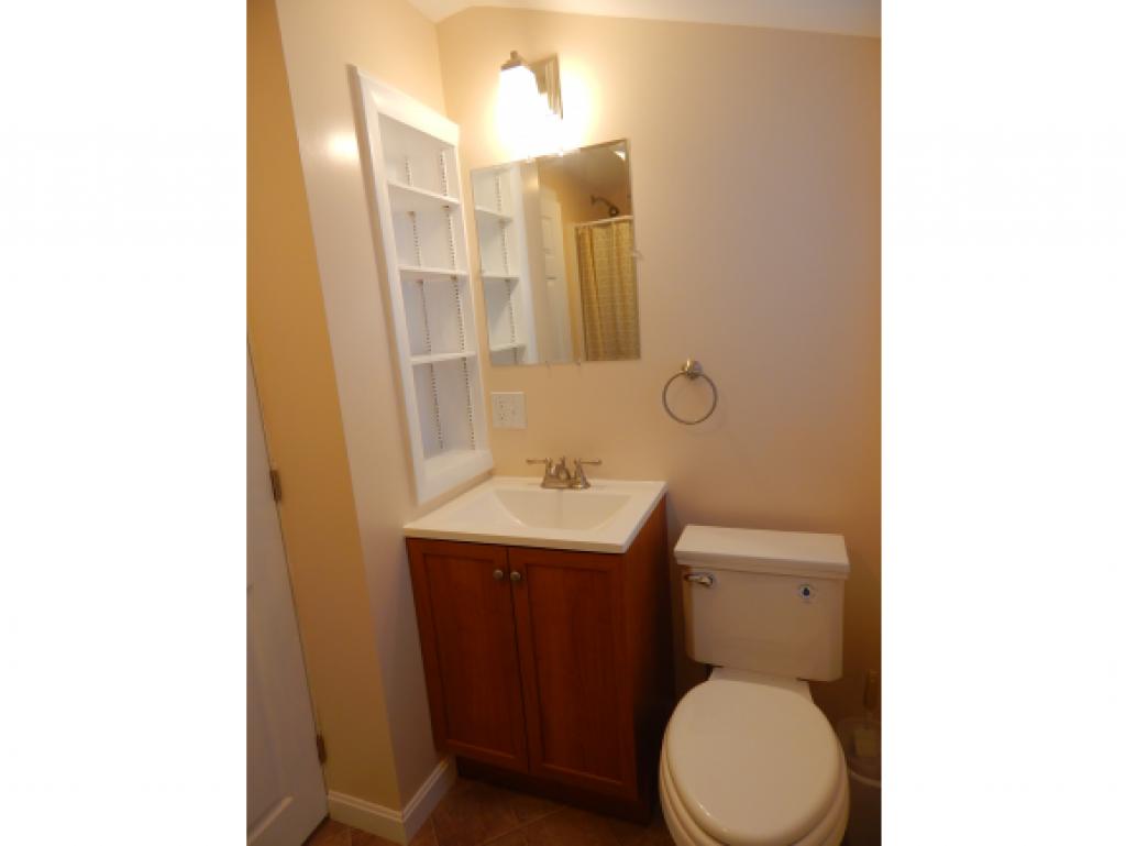 17 Bryant Road, Unit 17 Manchester, NH 03109 - Photo 18 of 27