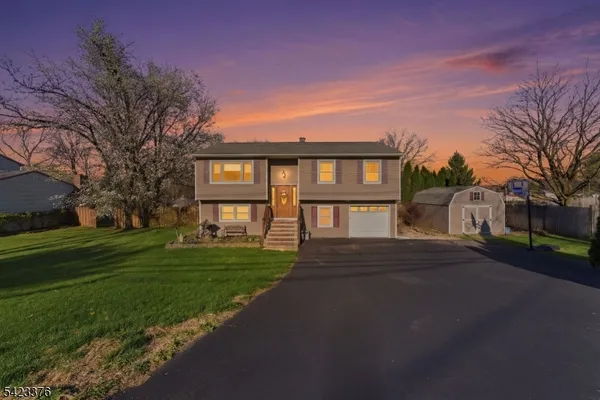 $399,990 | 403 Red School Lane, Phillipsburg, NJ 08865