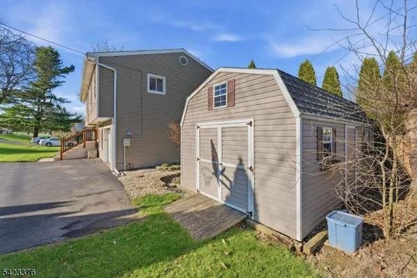 $399,990 | 403 Red School Lane, Phillipsburg, NJ 08865