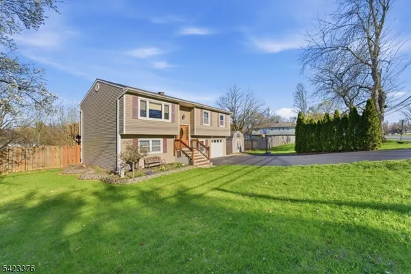 $399,990 | 403 Red School Lane, Phillipsburg, NJ 08865