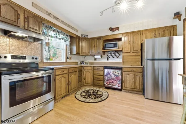 $399,990 | 403 Red School Lane, Phillipsburg, NJ 08865