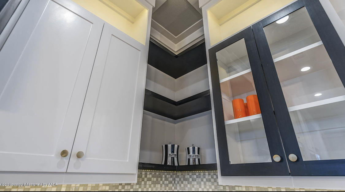 6720 Arnot Road Amarillo, TX 79119 - Photo 11 of 68 Kitchen