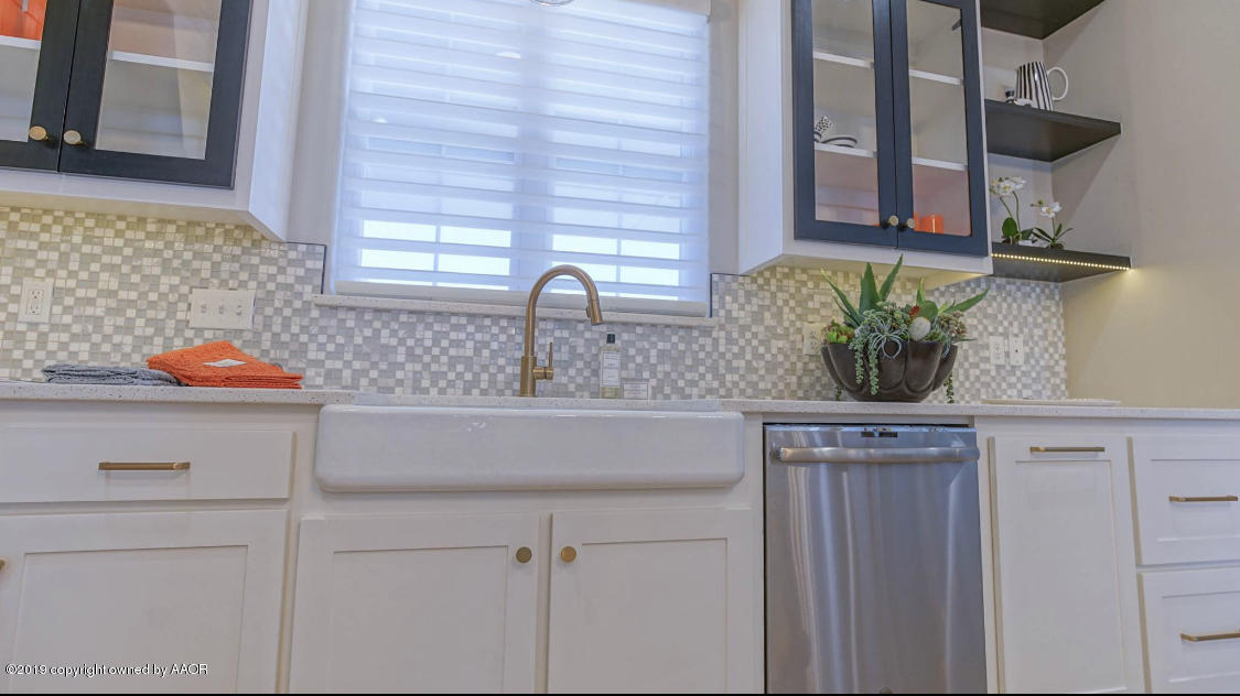 6720 Arnot Road Amarillo, TX 79119 - Photo 13 of 68 Kitchen