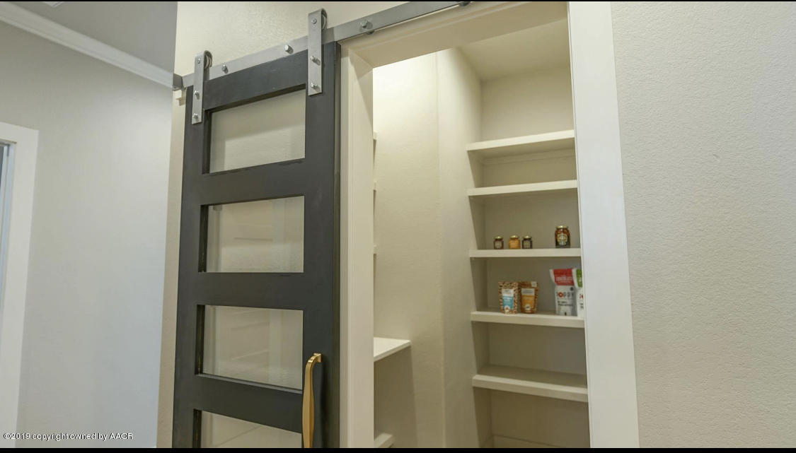 6720 Arnot Road Amarillo, TX 79119 - Photo 21 of 68 Pantry