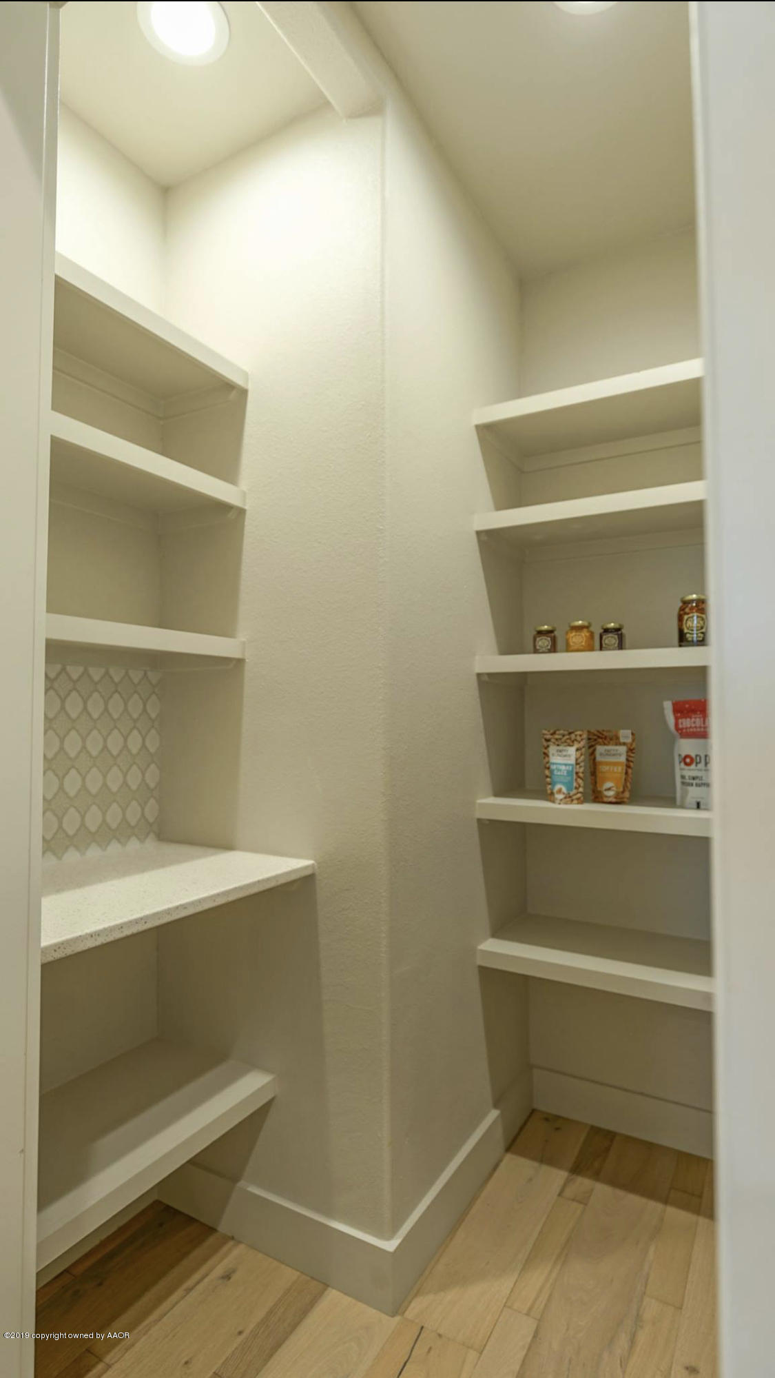 6720 Arnot Road Amarillo, TX 79119 - Photo 22 of 68 Pantry