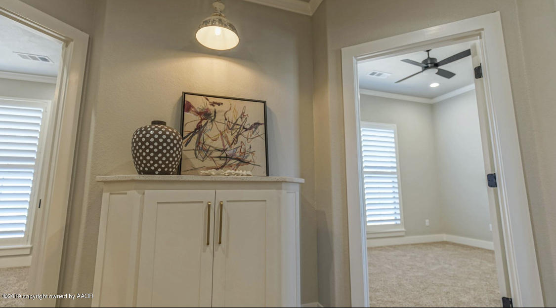 6720 Arnot Road Amarillo, TX 79119 - Photo 40 of 68 Hallway