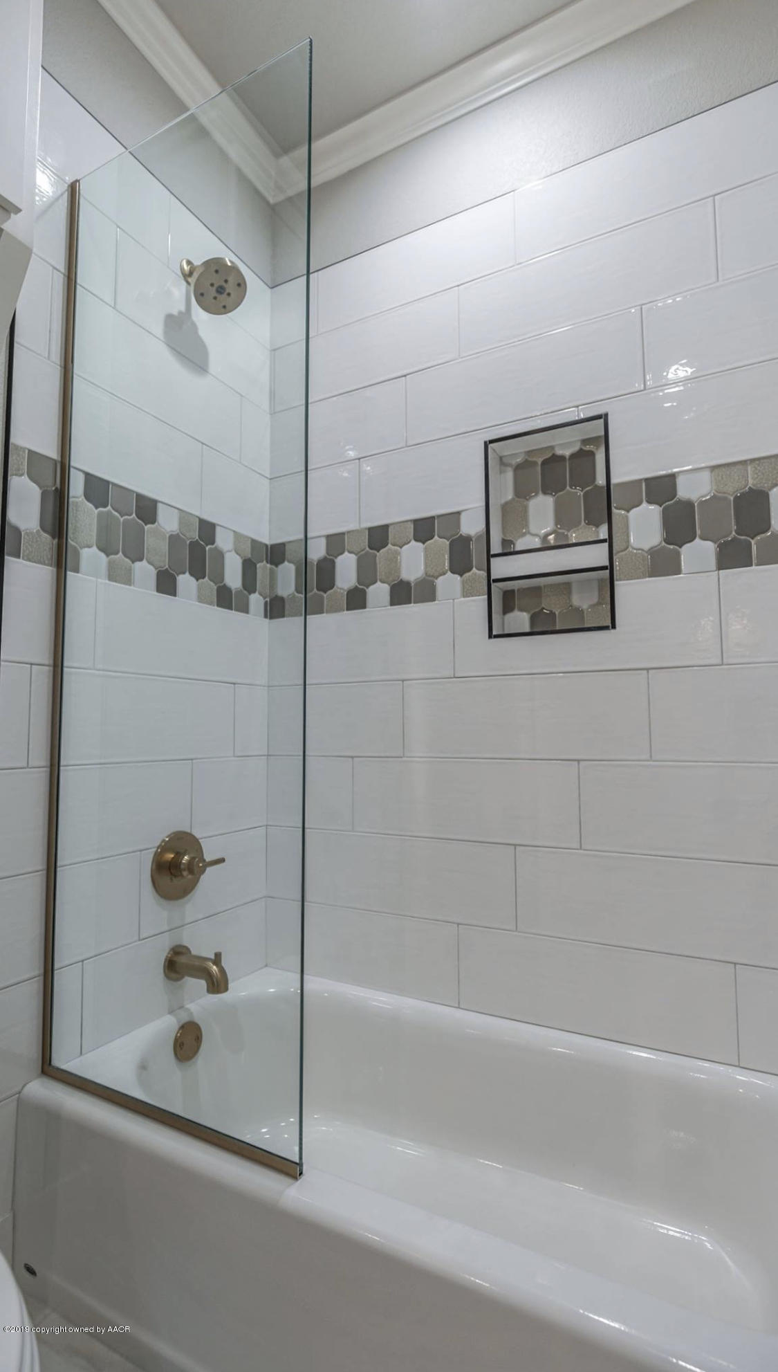 6720 Arnot Road Amarillo, TX 79119 - Photo 44 of 68 Hall Bath