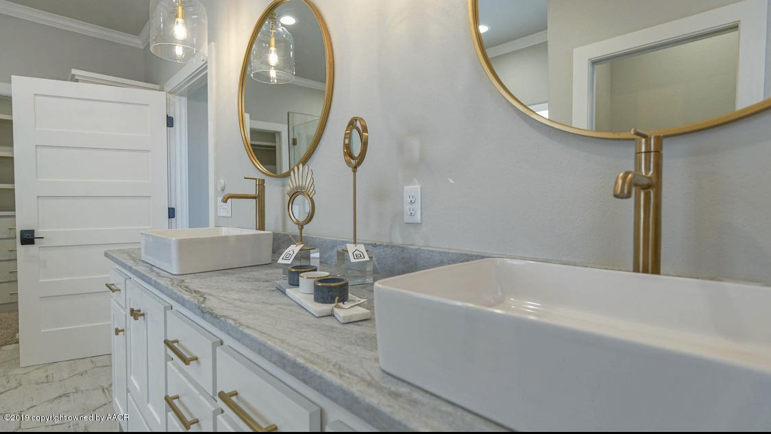 6720 Arnot Road Amarillo, TX 79119 - Photo 54 of 68 Master Bath