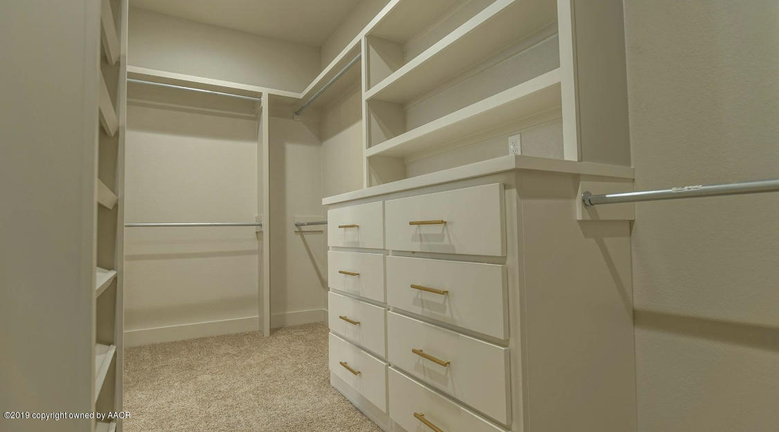 6720 Arnot Road Amarillo, TX 79119 - Photo 62 of 68 Master Closet