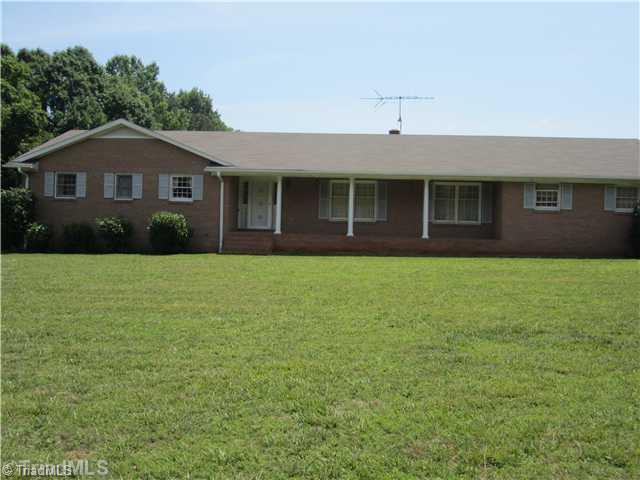 3324 Allred Road Lexington, NC 27292 - Photo 1 of 13 Exterior Front.