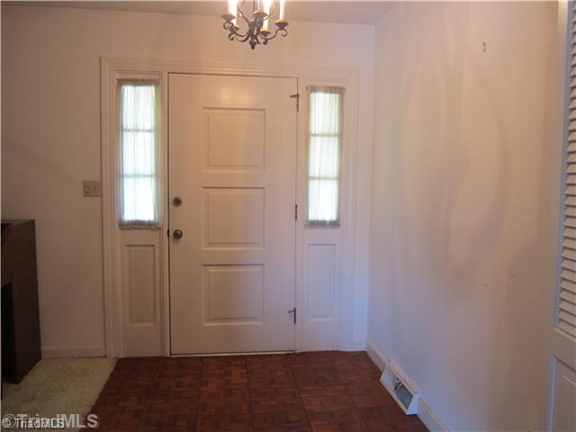 3324 Allred Road Lexington, NC 27292 - Photo 9 of 13 Entry.