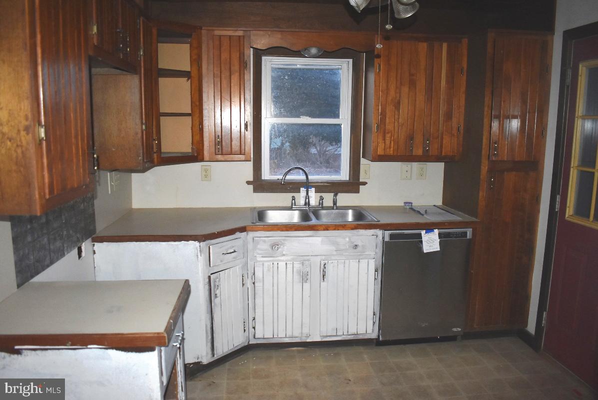 13443 Resh Road Hagerstown, MD 21740 - Photo 6 of 23 Gallery Image 6