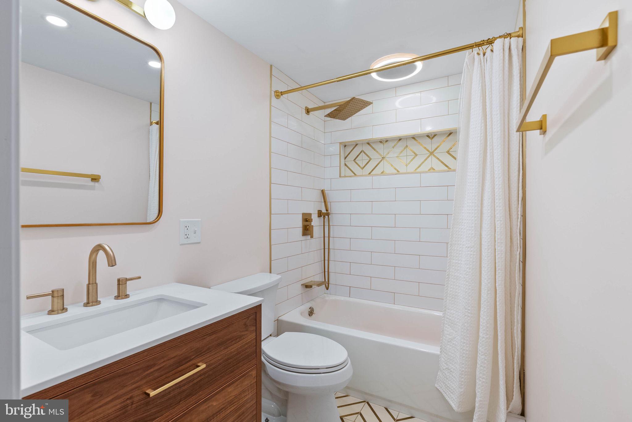 1738 Addison Street Philadelphia, PA 19146 - Photo 30 of 40 Gallery Image 30