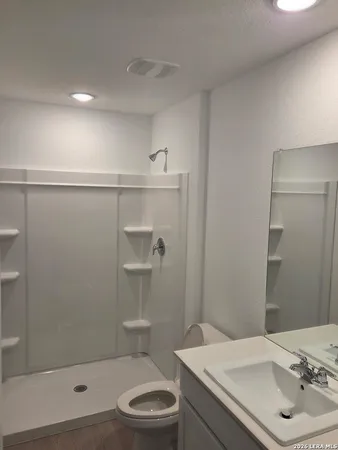 $1,700 | 10628 Aqueduct Creek, San Antonio, TX 78221