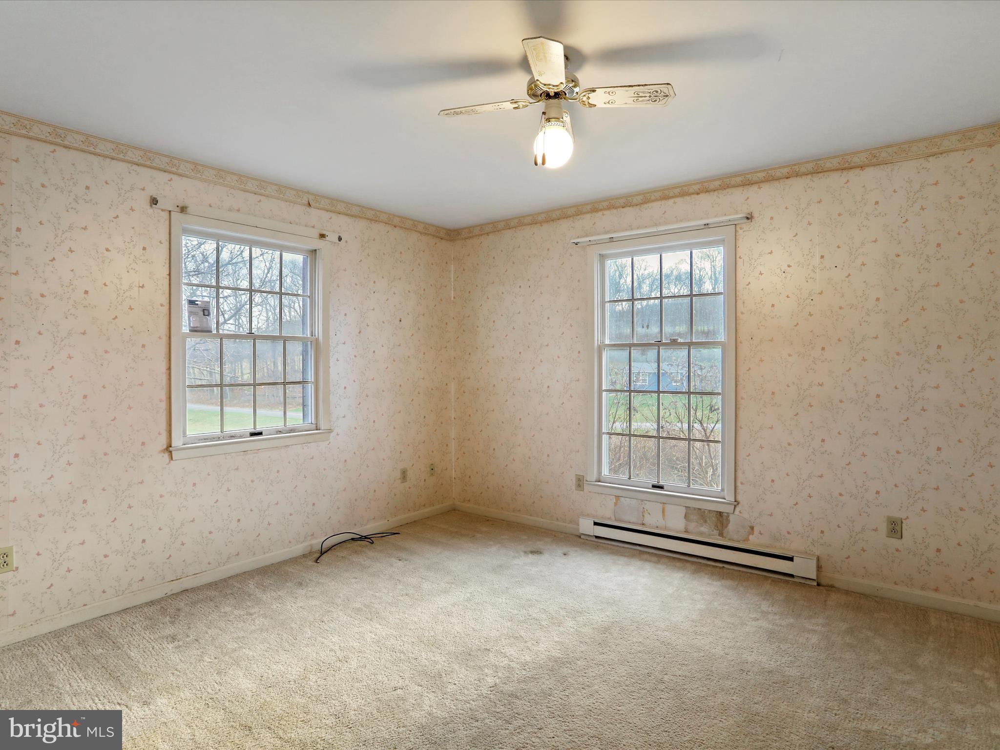 12440 Indian Springs Road Clear Spring, MD 21722 - Photo 25 of 35 a view of an empty room with a window